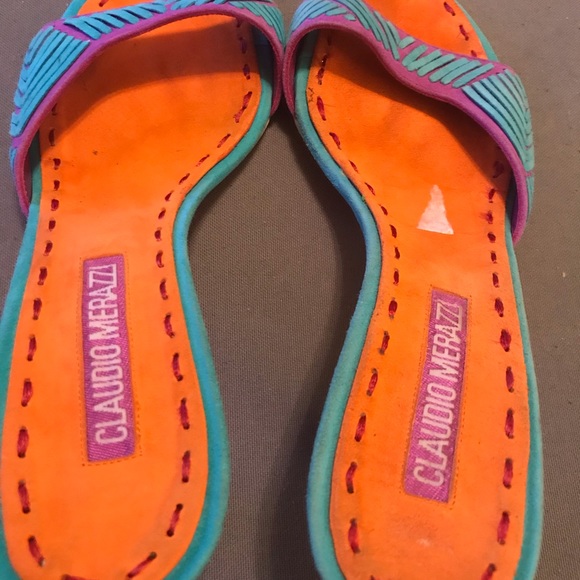 Suede slides gentle wear, no real damage. - Picture 2 of 10